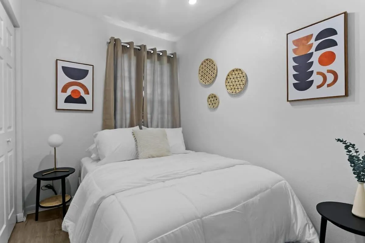 Apartment Boho Inspired Apt In The Heart Of Tampa Bay!